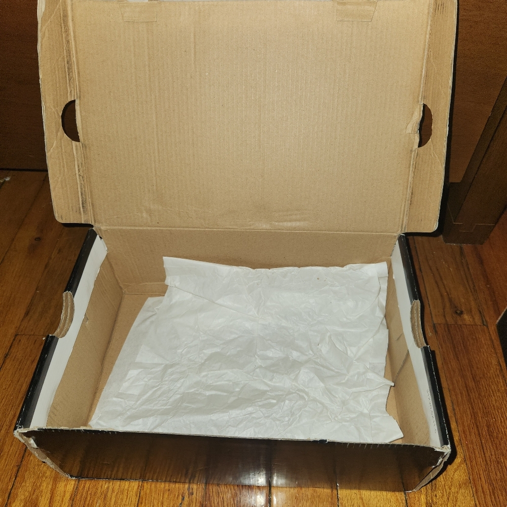 4 Jordan Retro Empty Boxes - Picture 4 of 11
